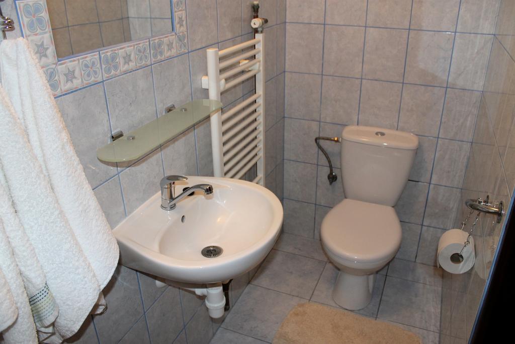 Apartman Turista Pavčina Lehota Buitenkant foto