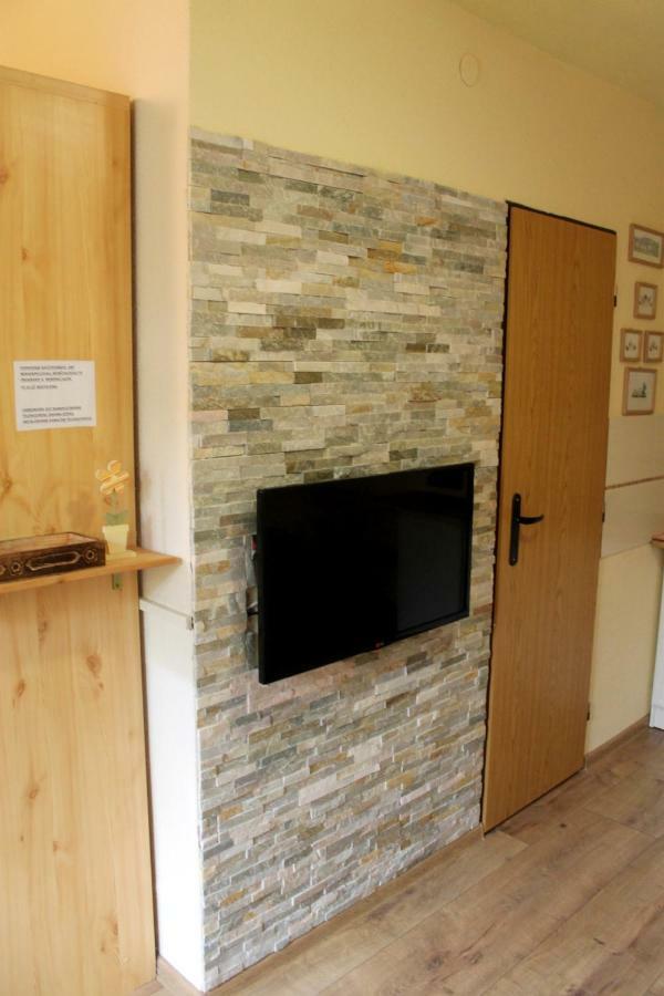 Apartman Turista Pavčina Lehota Buitenkant foto